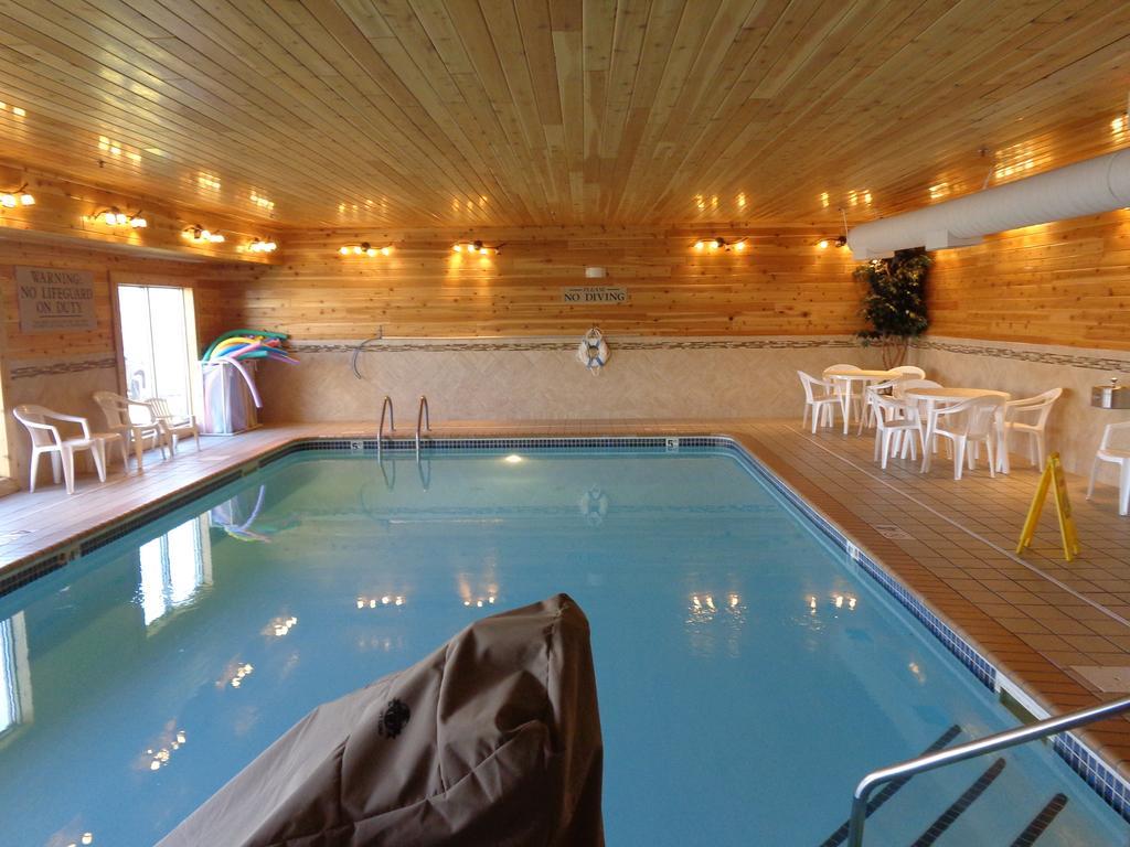 Country Inn & Suites By Radisson, Forest Lake, Mn Bagian luar foto