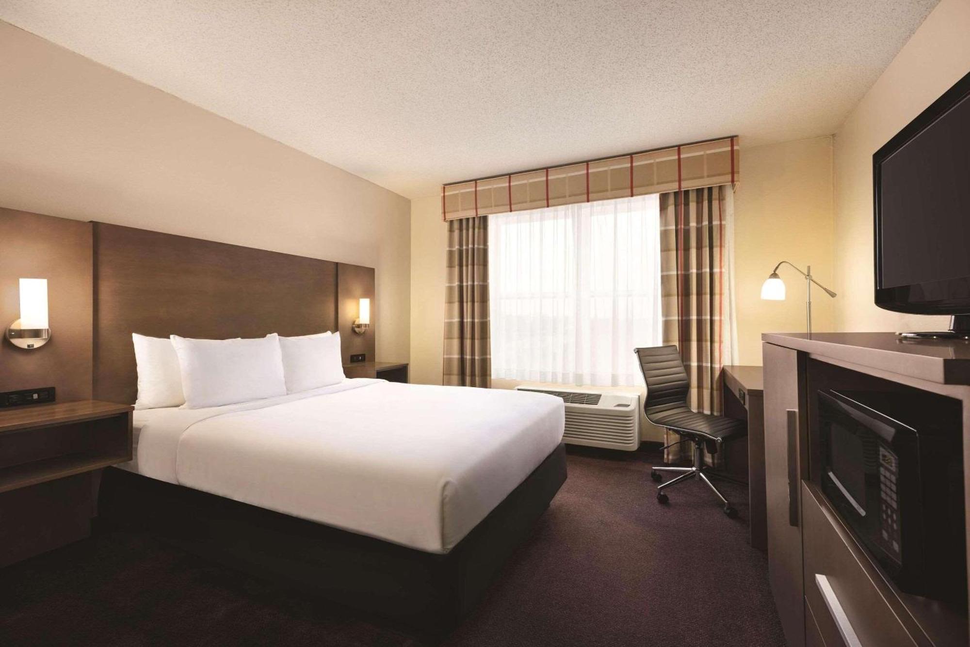 Country Inn & Suites By Radisson, Forest Lake, Mn Bagian luar foto