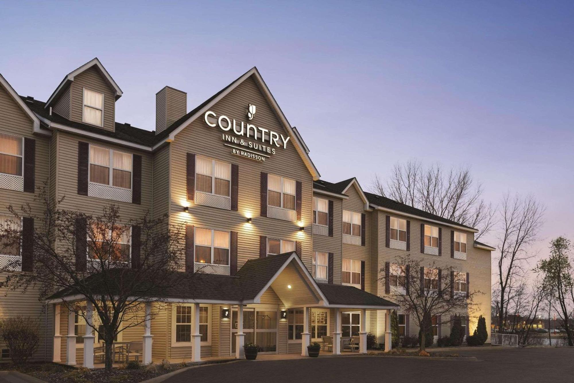 Country Inn & Suites By Radisson, Forest Lake, Mn Bagian luar foto