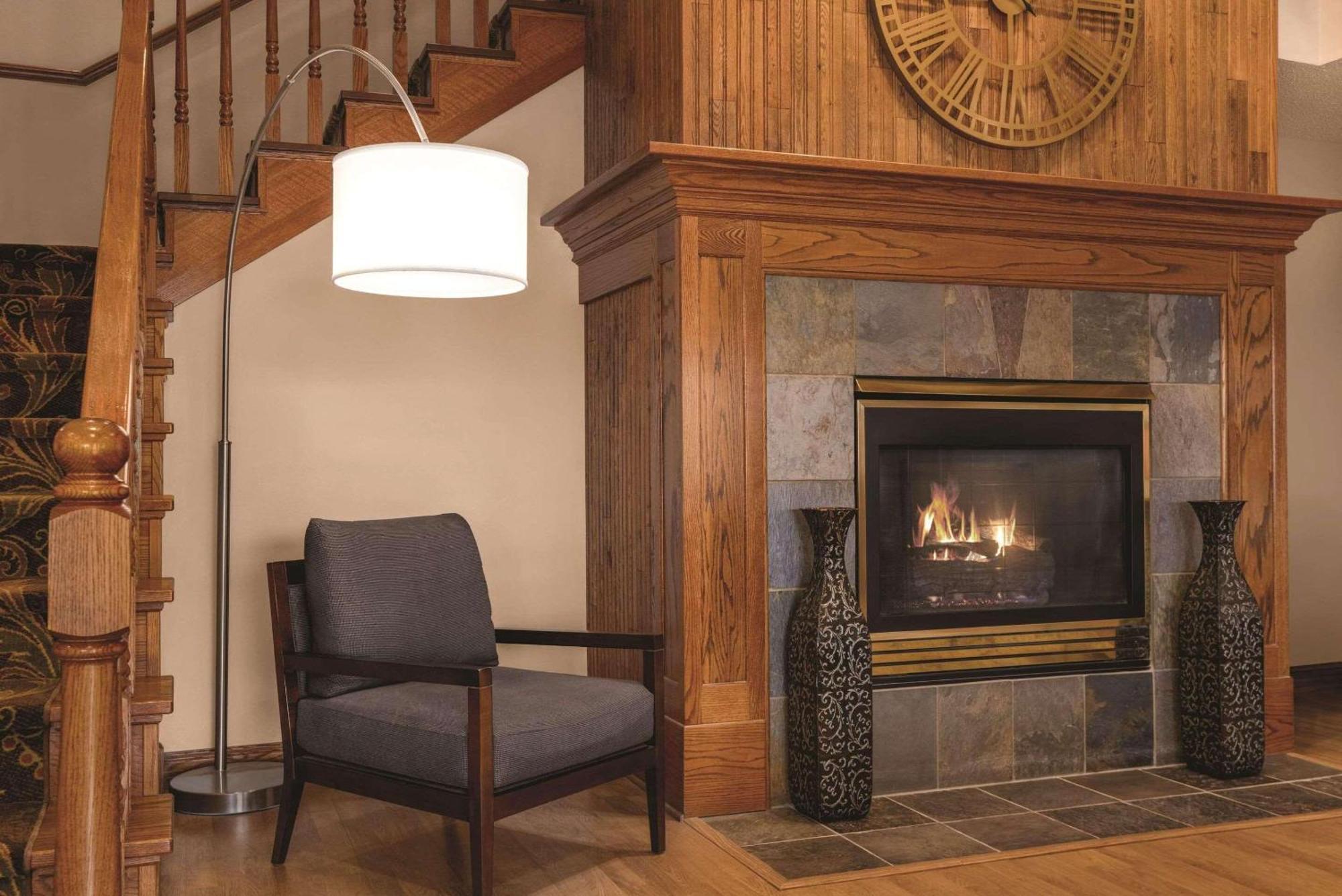 Country Inn & Suites By Radisson, Forest Lake, Mn Bagian luar foto