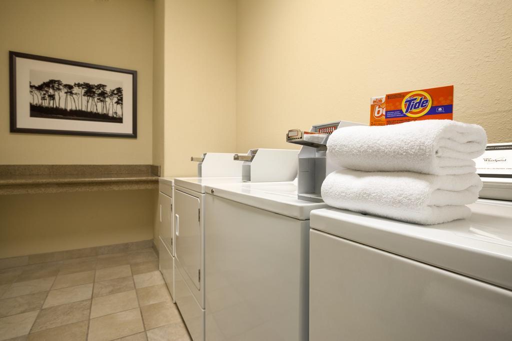 Country Inn & Suites By Radisson, Forest Lake, Mn Bagian luar foto